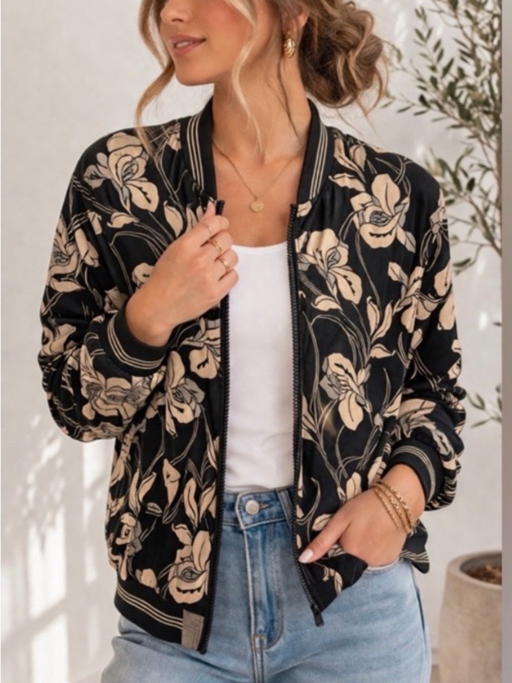 Porter and Ash Floral Bomber Jacket Small Lightweight